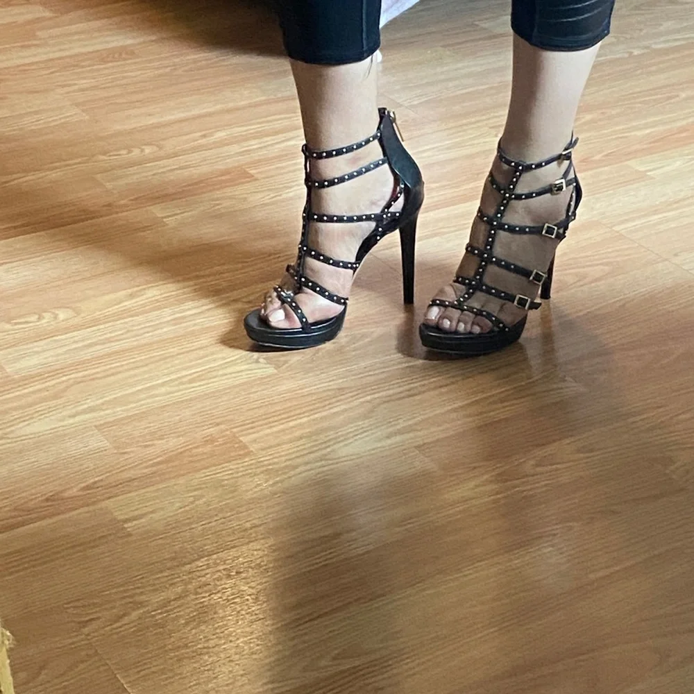 COPY - Vince Camuto gladiator heeled sandals . Size 7 - Picture 1 of 8